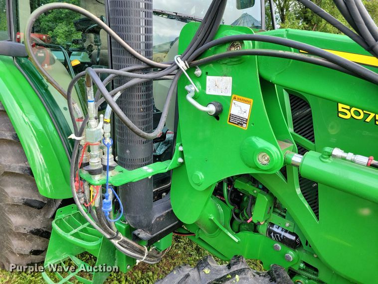 image for item EA2575 2015 John Deere  5075E MFWD tractor