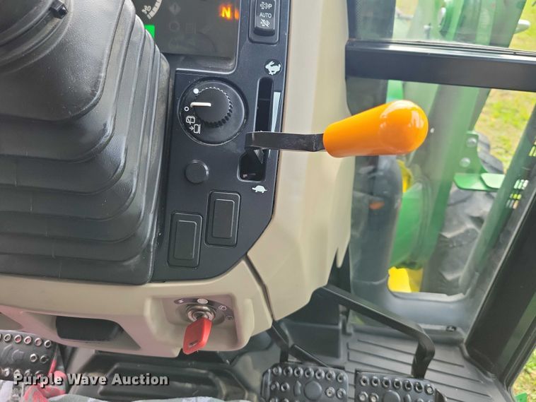 image for item EA2575 2015 John Deere  5075E MFWD tractor