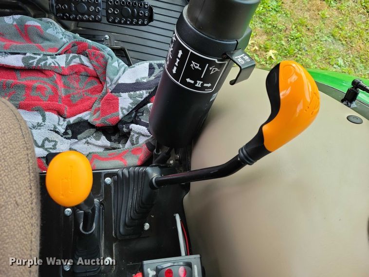 image for item EA2575 2015 John Deere  5075E MFWD tractor