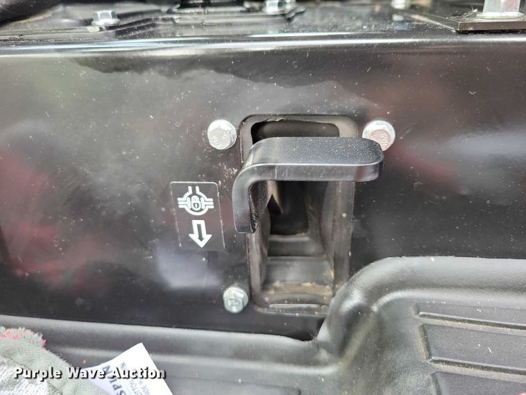 image for item EA2575 2015 John Deere  5075E MFWD tractor