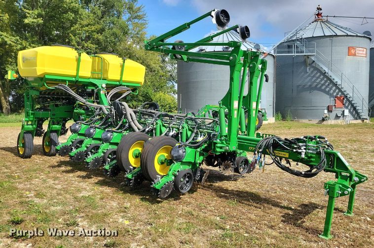 image for item EA2576 2024 John Deere  Exact Emerge 1775 NT planter