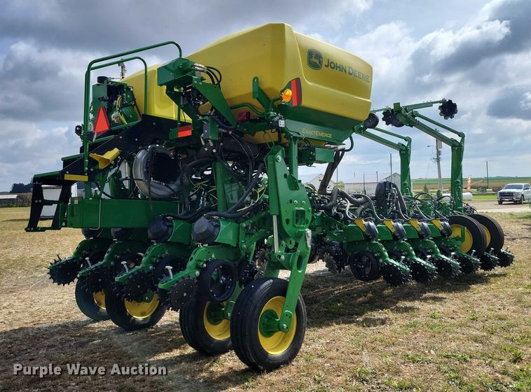 image for item EA2576 2024 John Deere  Exact Emerge 1775 NT planter