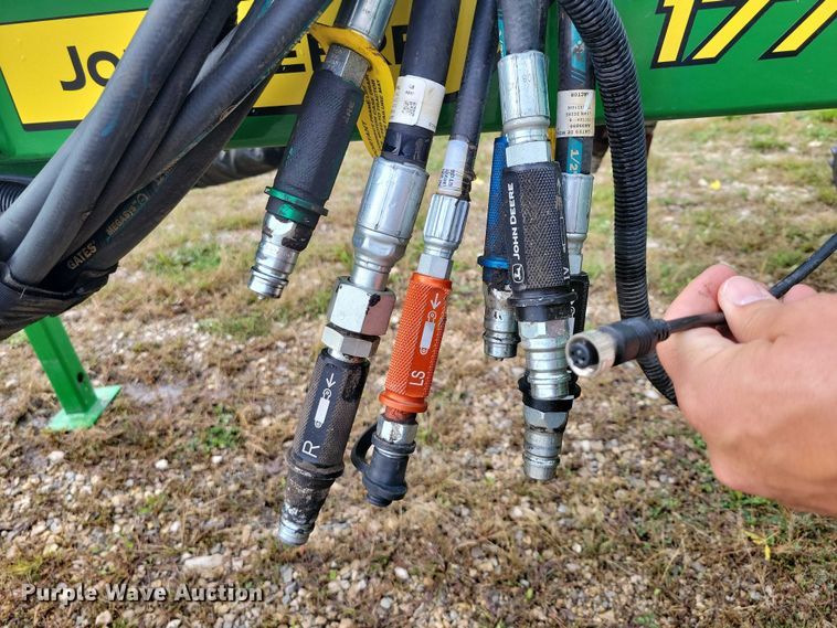 image for item EA2576 2024 John Deere  Exact Emerge 1775 NT planter