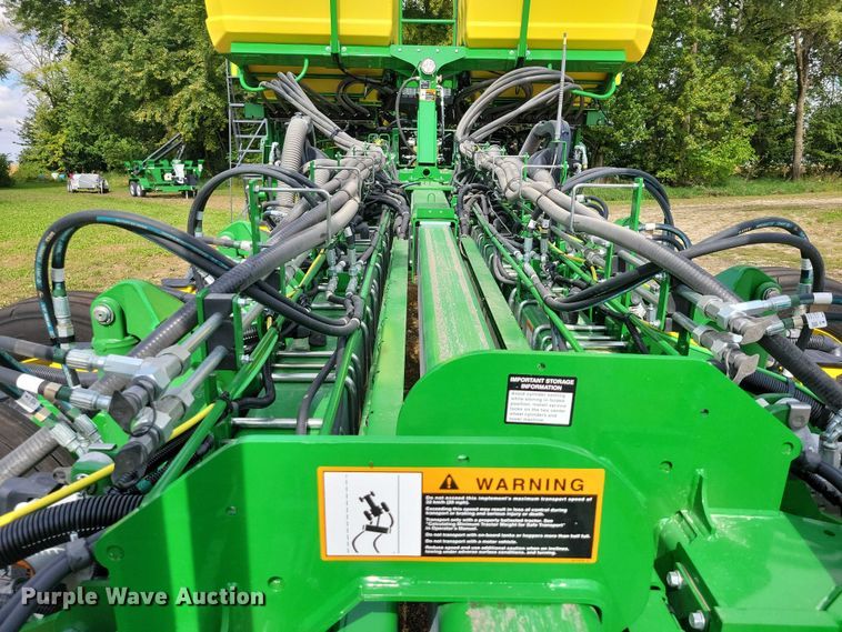 image for item EA2576 2024 John Deere  Exact Emerge 1775 NT planter
