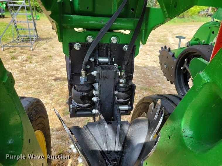 image for item EA2576 2024 John Deere  Exact Emerge 1775 NT planter