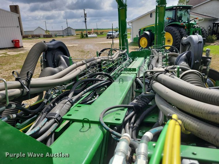 image for item EA2576 2024 John Deere  Exact Emerge 1775 NT planter