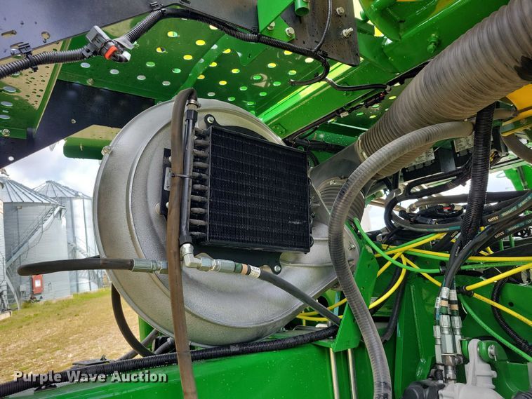 image for item EA2576 2024 John Deere  Exact Emerge 1775 NT planter