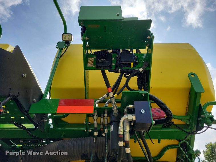 image for item EA2576 2024 John Deere  Exact Emerge 1775 NT planter