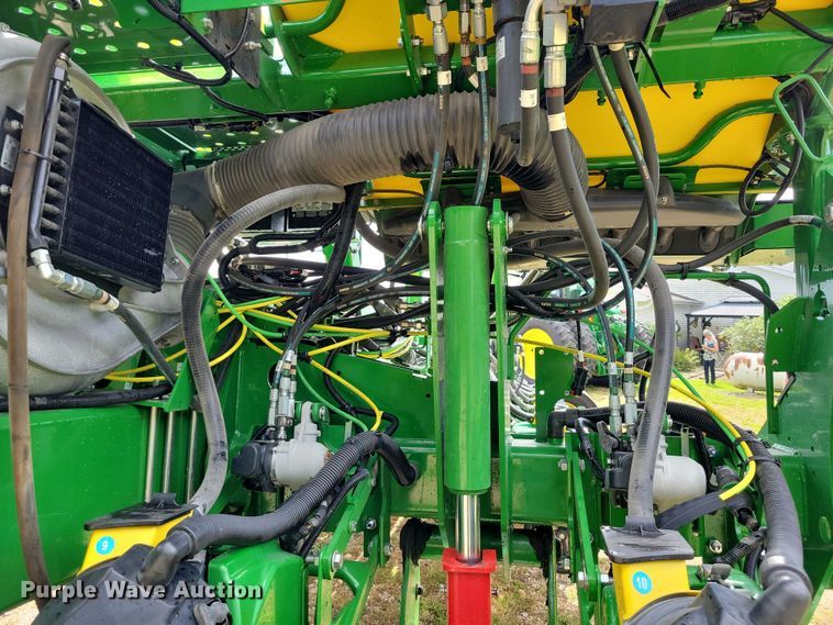 image for item EA2576 2024 John Deere  Exact Emerge 1775 NT planter