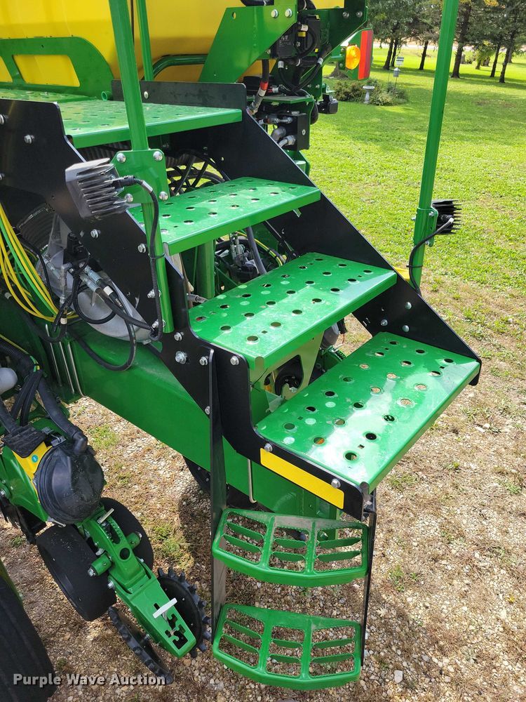 image for item EA2576 2024 John Deere  Exact Emerge 1775 NT planter