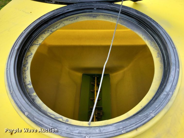 image for item EA2576 2024 John Deere  Exact Emerge 1775 NT planter