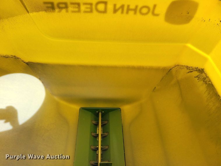 image for item EA2576 2024 John Deere  Exact Emerge 1775 NT planter