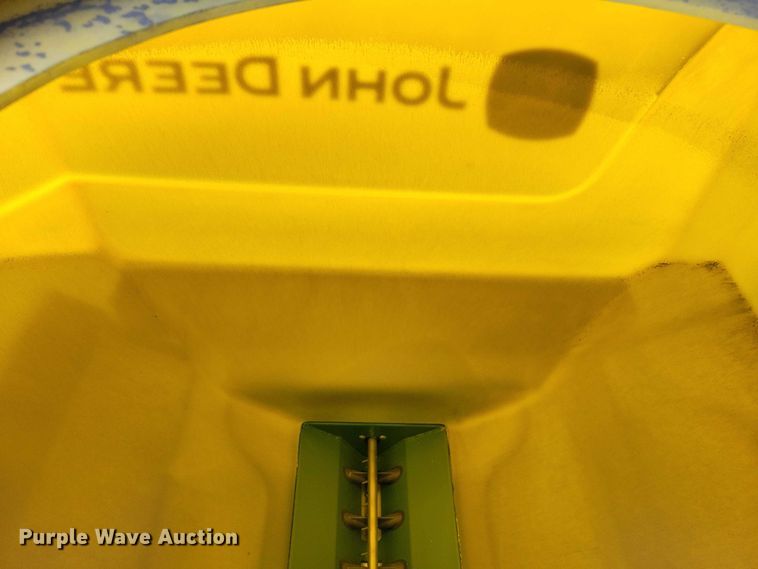 image for item EA2576 2024 John Deere  Exact Emerge 1775 NT planter