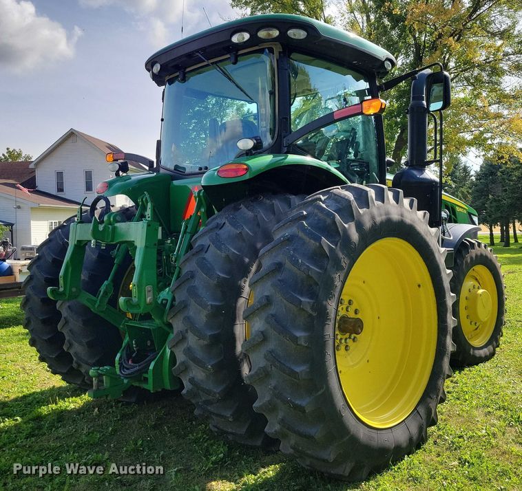 image for item EA2577 2013 John Deere  8260R MFWD tractor