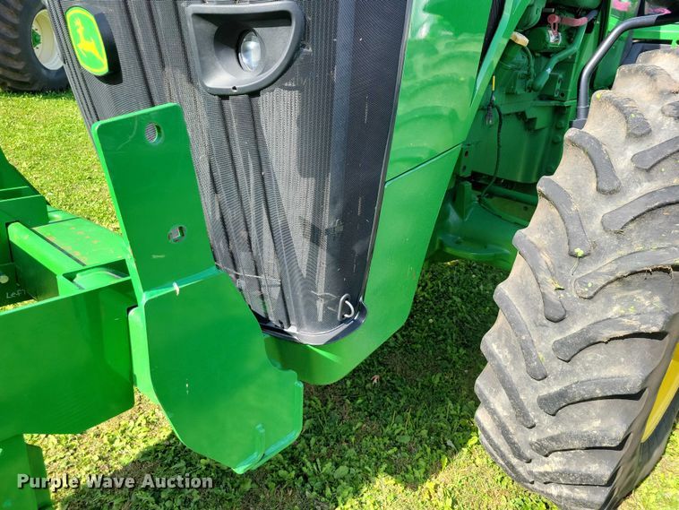 image for item EA2577 2013 John Deere  8260R MFWD tractor