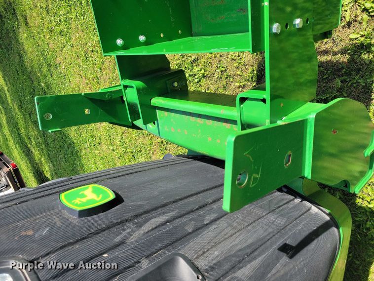 image for item EA2577 2013 John Deere  8260R MFWD tractor