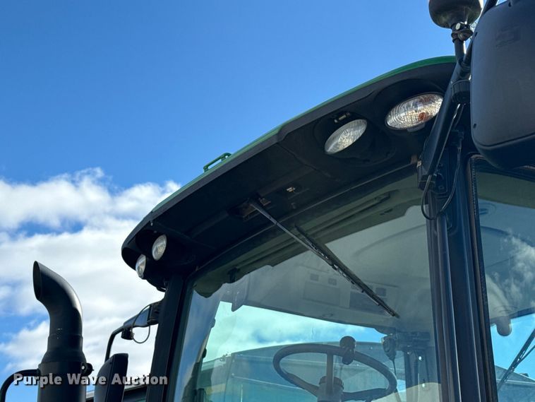 image for item EA2577 2013 John Deere  8260R MFWD tractor