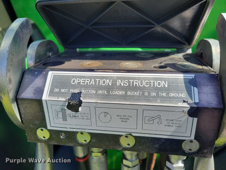 image for item EA2577 2013 John Deere  8260R MFWD tractor