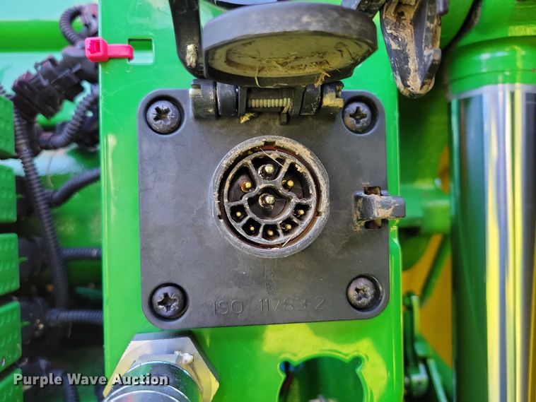 image for item EA2577 2013 John Deere  8260R MFWD tractor