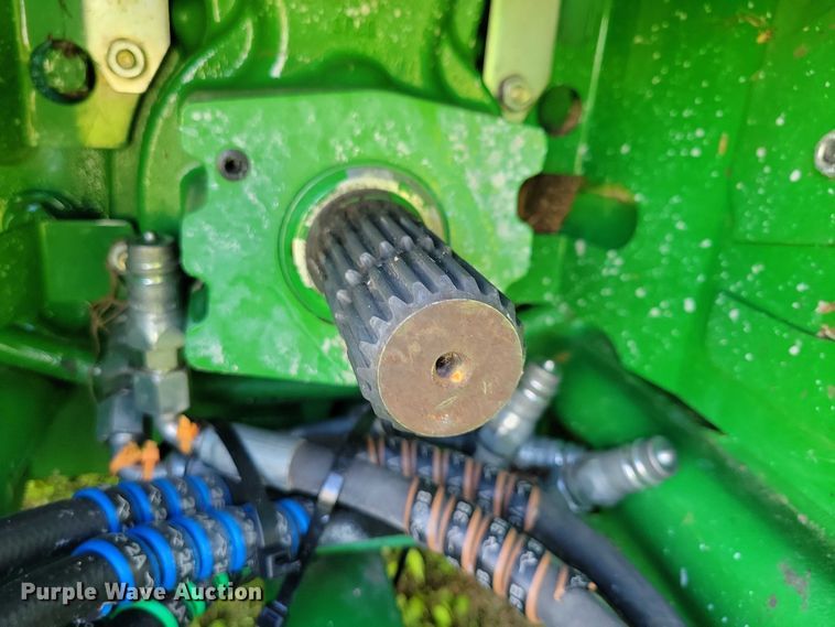 image for item EA2577 2013 John Deere  8260R MFWD tractor