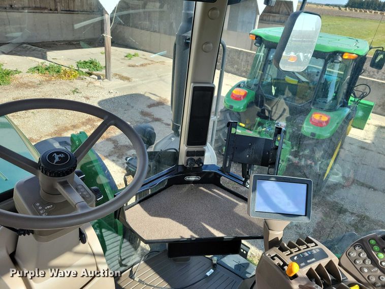 image for item EA2577 2013 John Deere  8260R MFWD tractor