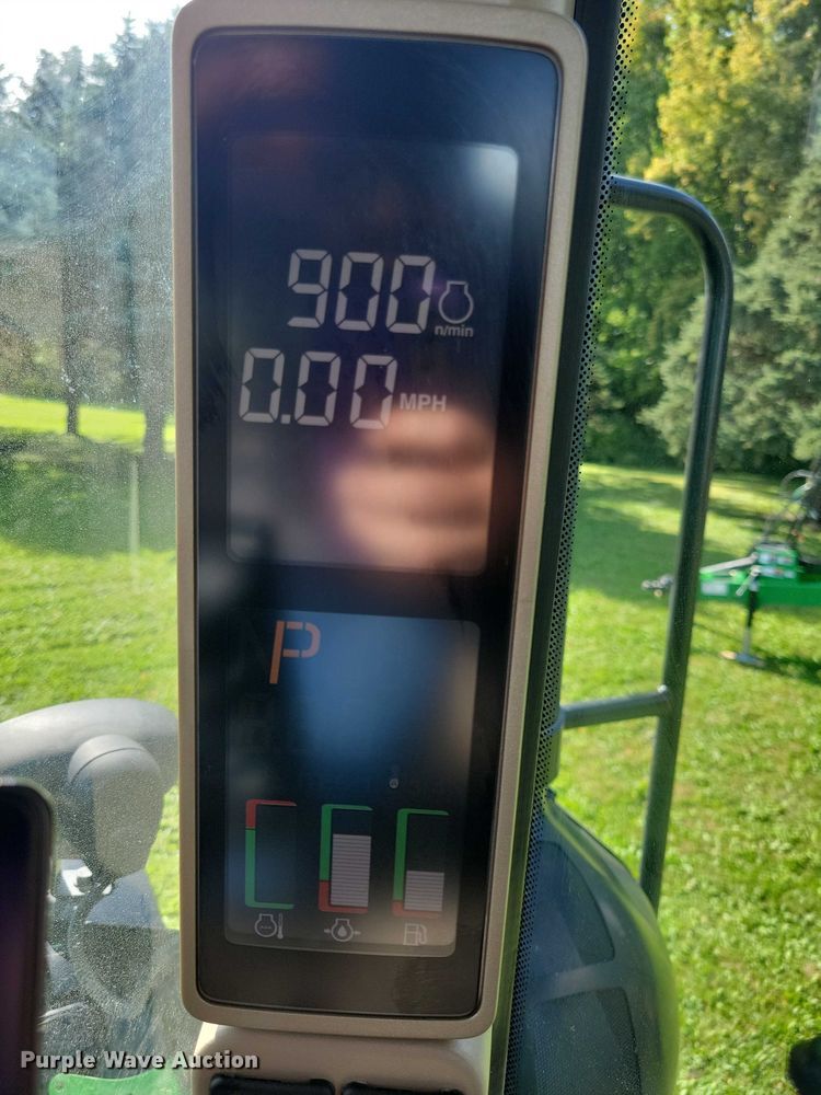 image for item EA2577 2013 John Deere  8260R MFWD tractor