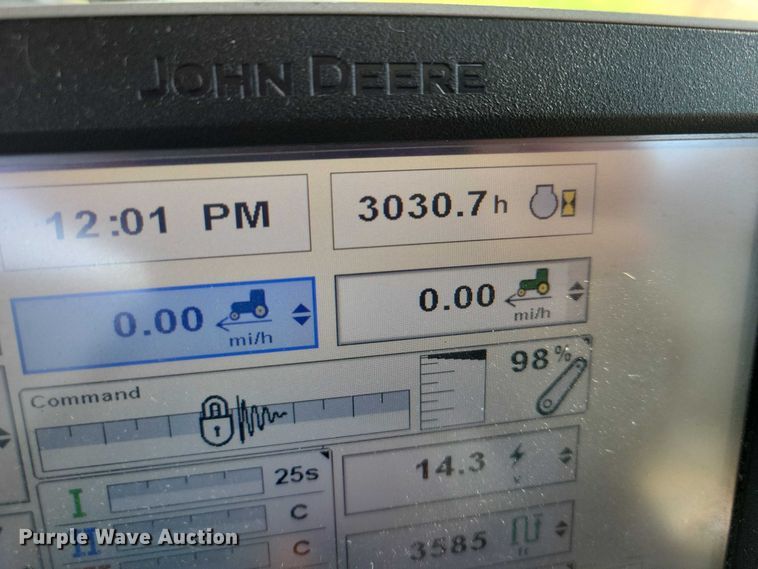 image for item EA2577 2013 John Deere  8260R MFWD tractor