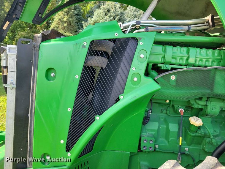 image for item EA2577 2013 John Deere  8260R MFWD tractor