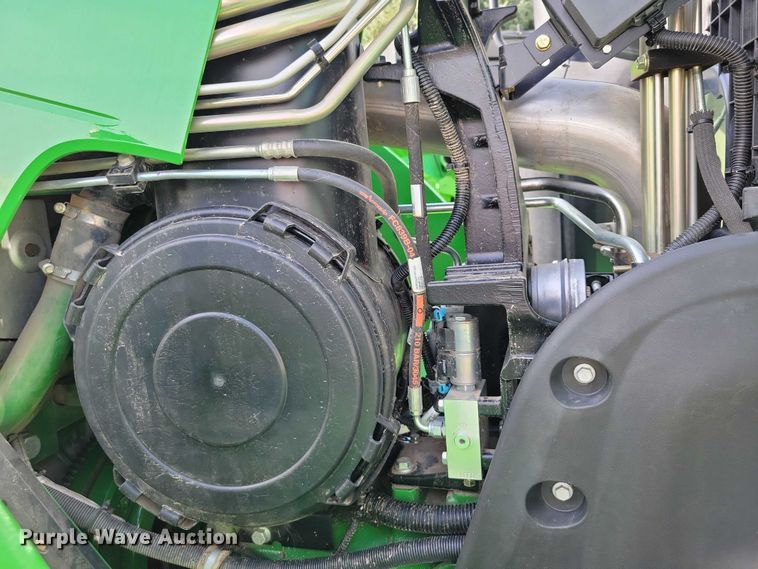 image for item EA2577 2013 John Deere  8260R MFWD tractor