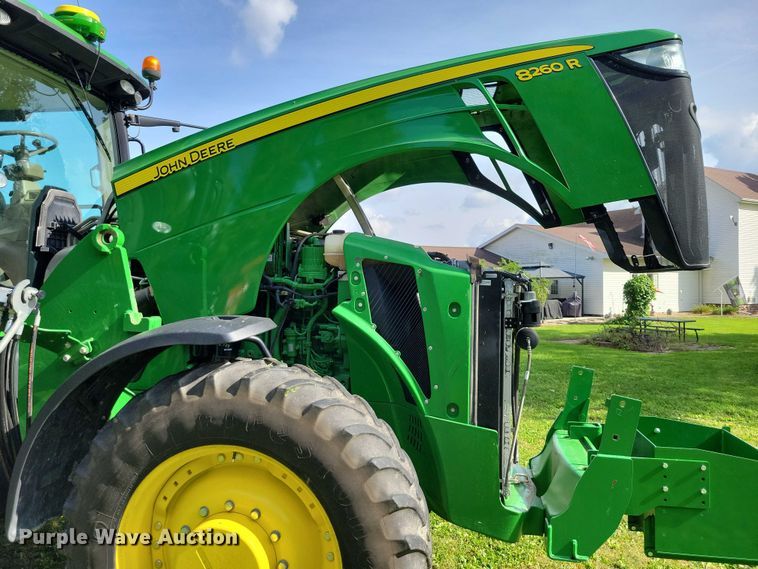 image for item EA2577 2013 John Deere  8260R MFWD tractor