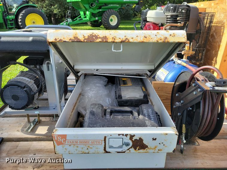 image for item EA2578 Service trailer