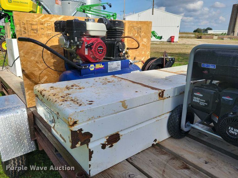 image for item EA2578 Service trailer