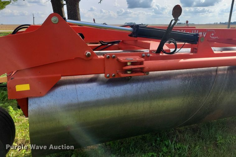 image for item EA2579 2012 Rite Way land roller