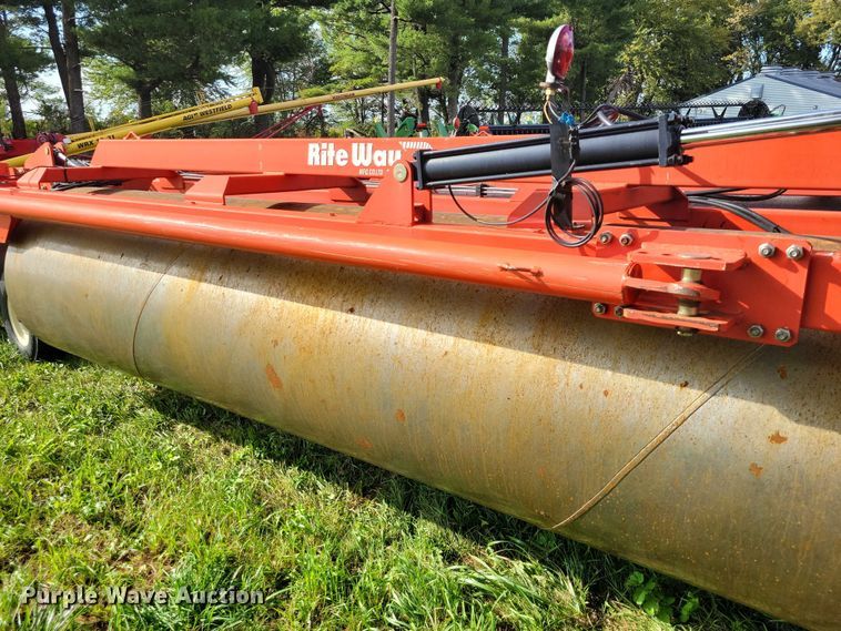 image for item EA2579 2012 Rite Way land roller