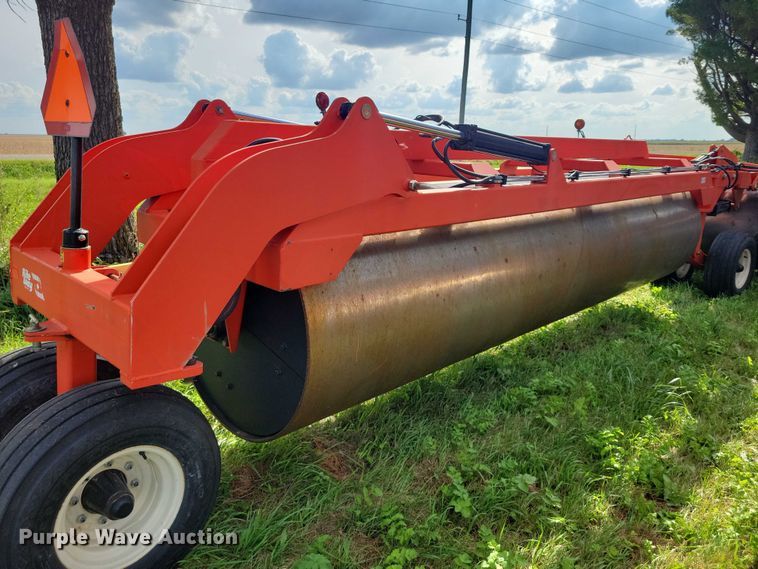 image for item EA2579 2012 Rite Way land roller