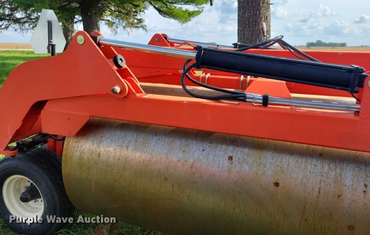 image for item EA2579 2012 Rite Way land roller