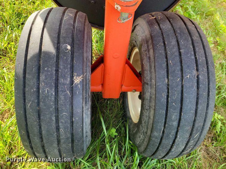 image for item EA2579 2012 Rite Way land roller