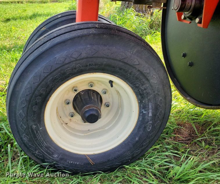 image for item EA2579 2012 Rite Way land roller