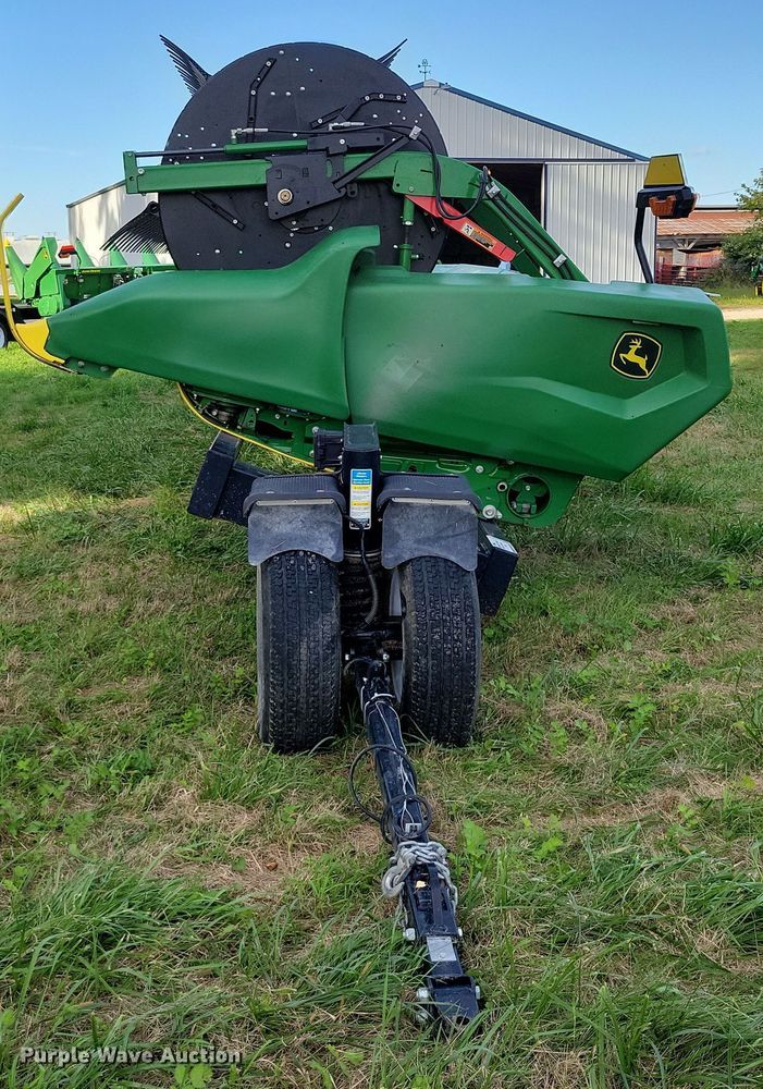 image for item EA2580 2021 John Deere  RD35F flex draper head