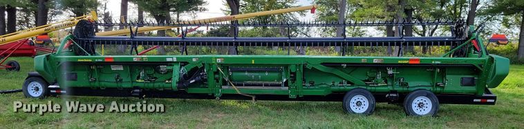 image for item EA2580 2021 John Deere  RD35F flex draper head