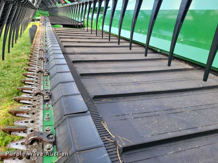 image for item EA2580 2021 John Deere  RD35F flex draper head