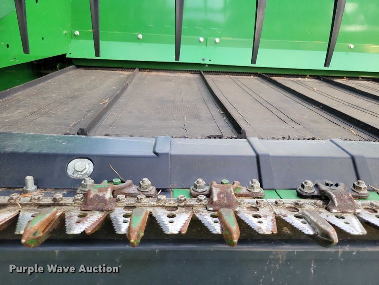image for item EA2580 2021 John Deere  RD35F flex draper head