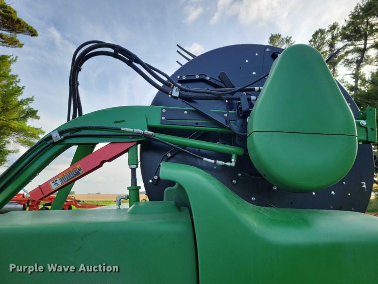 image for item EA2580 2021 John Deere  RD35F flex draper head