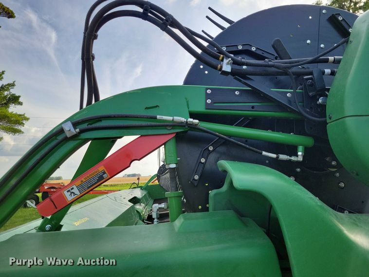 image for item EA2580 2021 John Deere  RD35F flex draper head