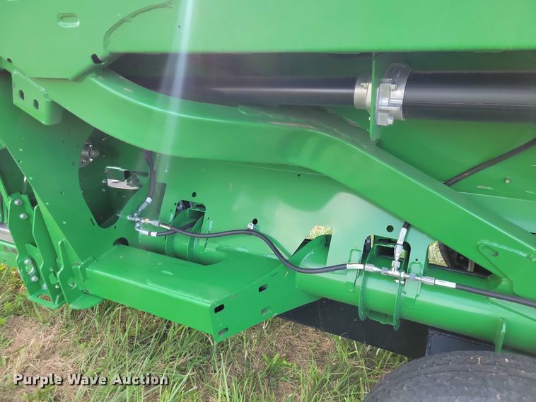 image for item EA2580 2021 John Deere  RD35F flex draper head