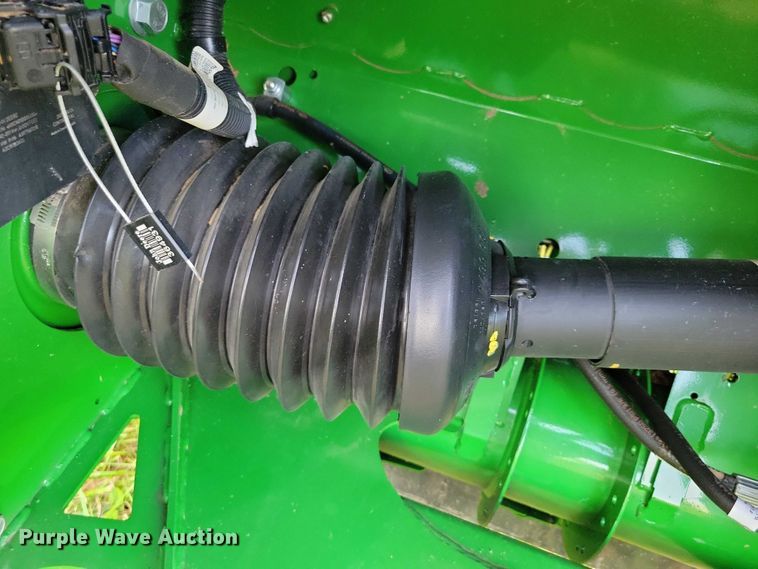 image for item EA2580 2021 John Deere  RD35F flex draper head