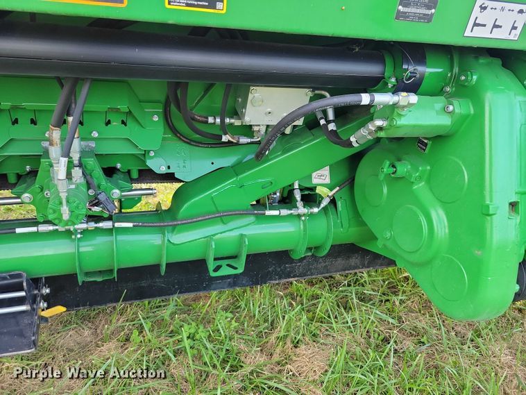 image for item EA2580 2021 John Deere  RD35F flex draper head