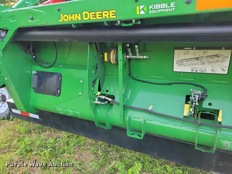 image for item EA2580 2021 John Deere  RD35F flex draper head