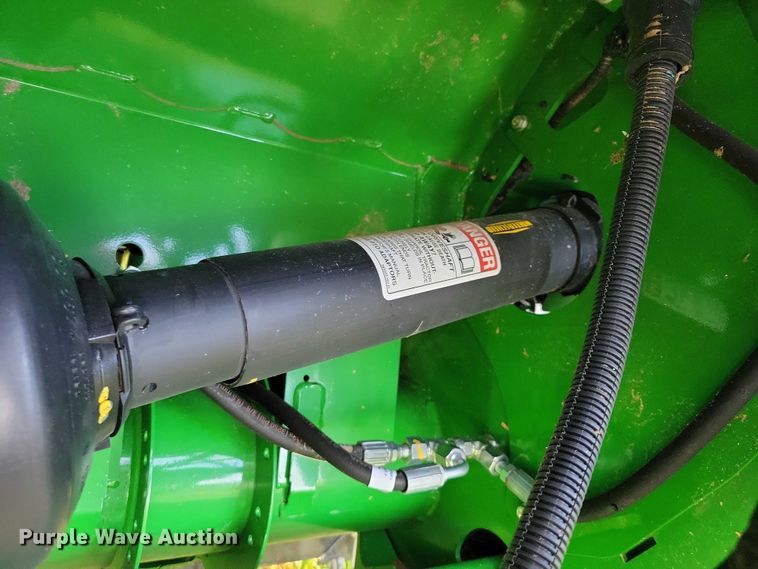 image for item EA2580 2021 John Deere  RD35F flex draper head