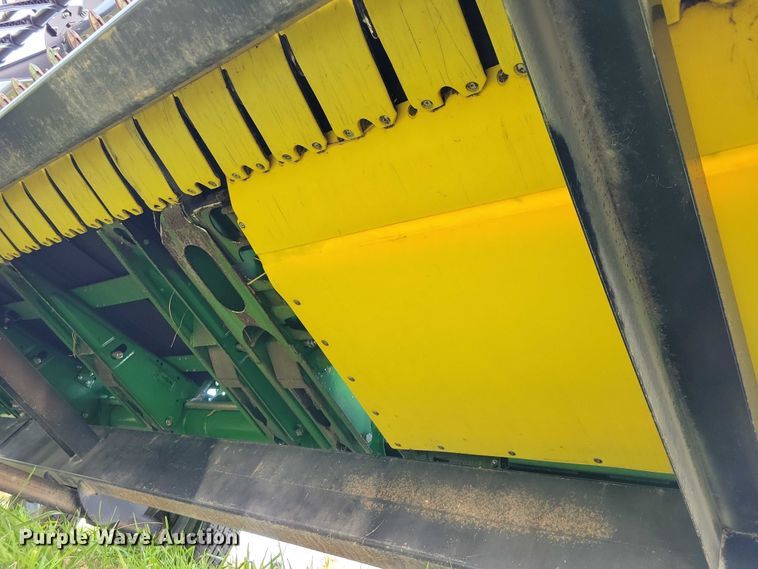 image for item EA2580 2021 John Deere  RD35F flex draper head